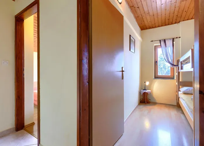 Ruza 2 By Interhome Lejlighed Pula